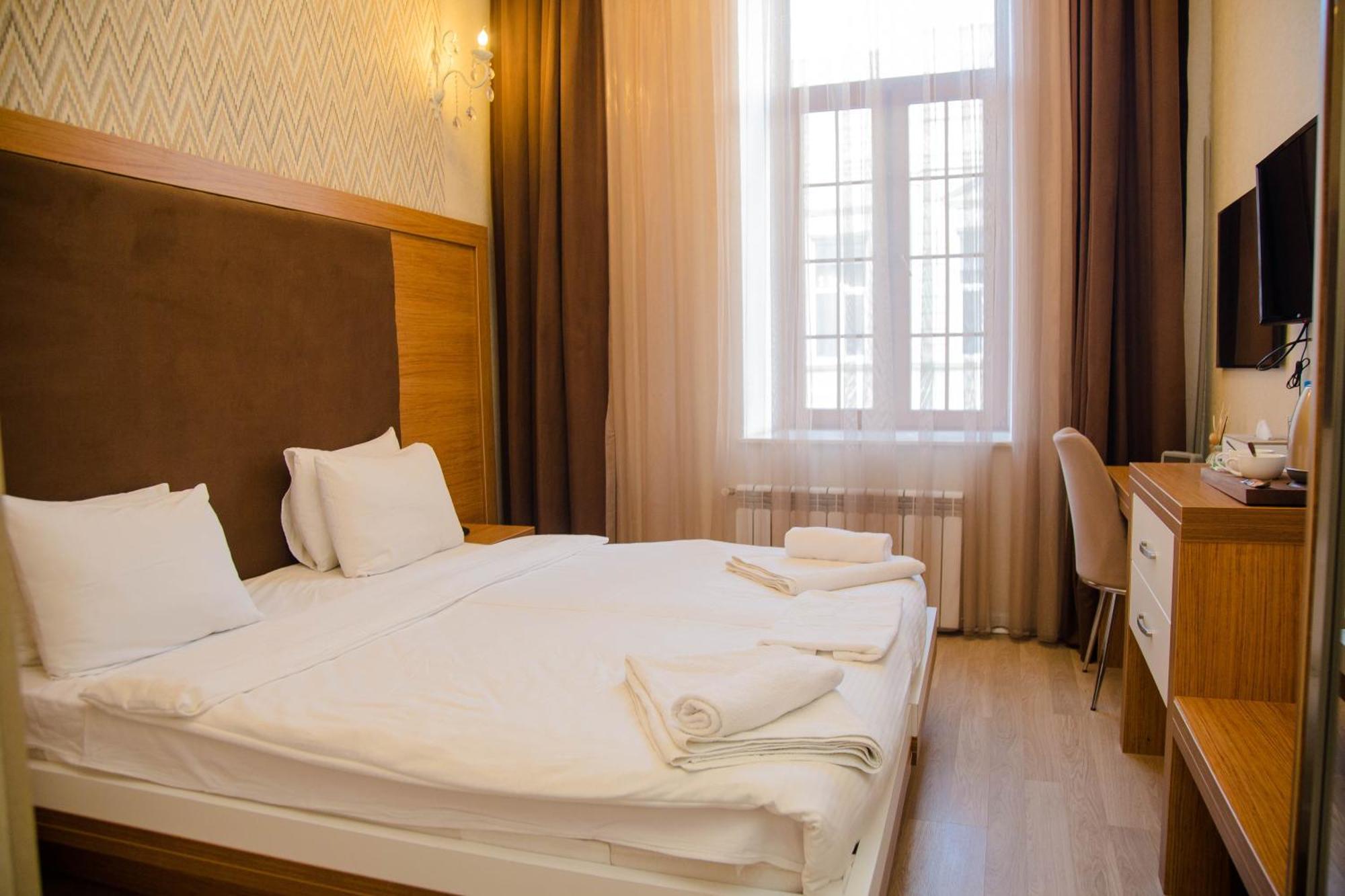 Solo Boutique Hotel Баку Екстериор снимка